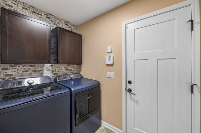 407 Richland Farms Dr, Manchester, TN 37355