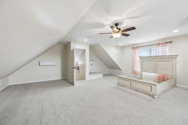 407 Richland Farms Dr, Manchester, TN 37355