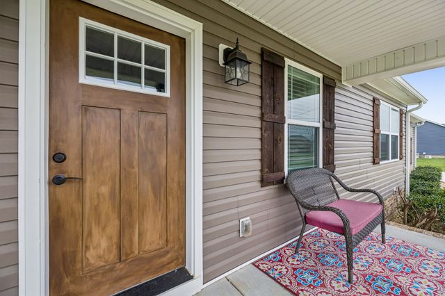 407 Richland Farms Dr, Manchester, TN 37355