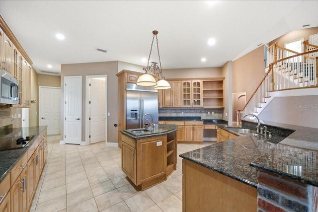 12002 HOPE LANE, Tampa, FL 33618