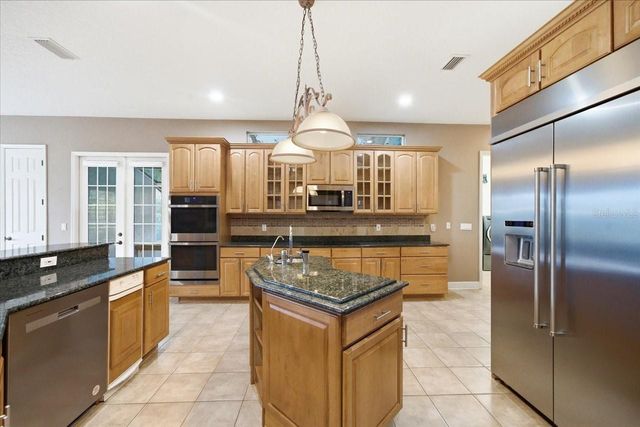 12002 HOPE LANE, Tampa, FL 33618