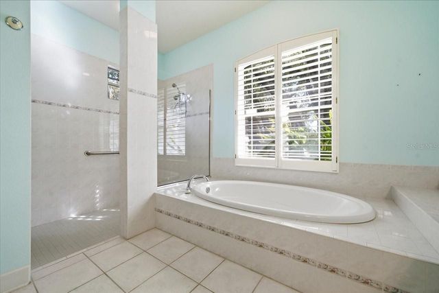 12002 HOPE LANE, Tampa, FL 33618