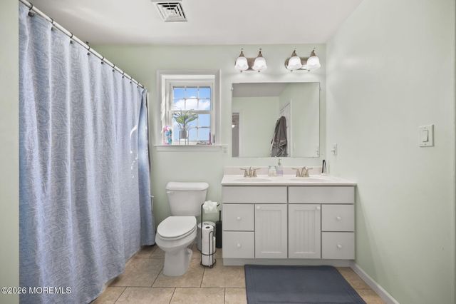 717 Main Street, Belford, NJ 07718