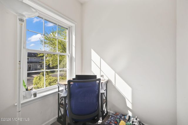 717 Main Street, Belford, NJ 07718