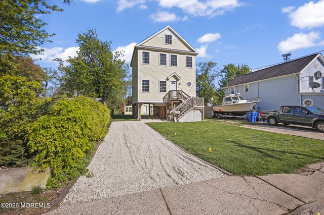 717 Main Street, Belford, NJ 07718