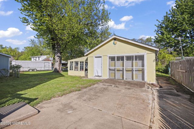717 Main Street, Belford, NJ 07718
