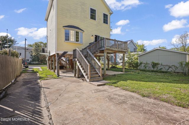 717 Main Street, Belford, NJ 07718