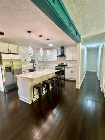 1018 Oakton Drive SW, Marietta, GA 30060