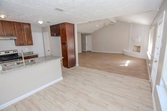 20031 Woodhall Lane, Humble, TX 77338