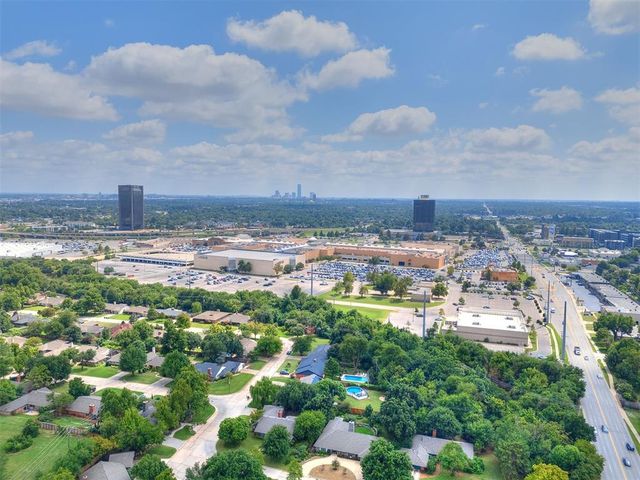 6000 N Pennsylvania Avenue 218-B, Oklahoma City, OK 73112