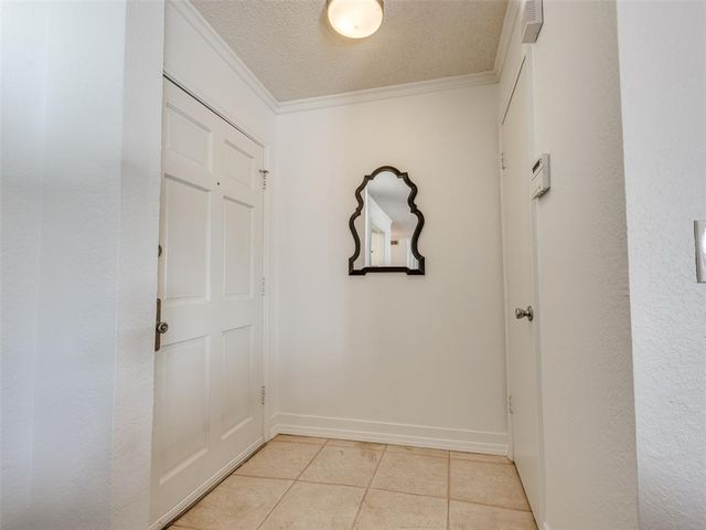 6000 N Pennsylvania Avenue 218-B, Oklahoma City, OK 73112