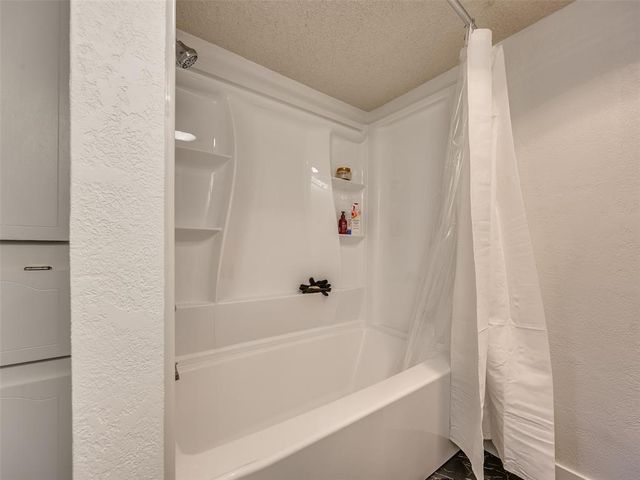 6000 N Pennsylvania Avenue 218-B, Oklahoma City, OK 73112