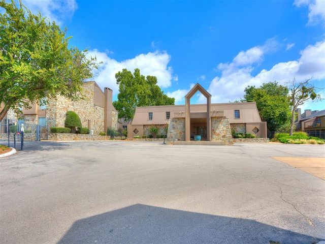 6000 N Pennsylvania Avenue 218-B, Oklahoma City, OK 73112