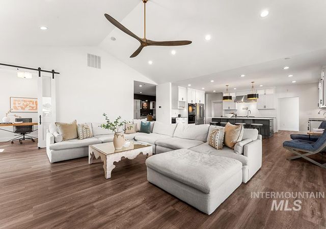1726 N Ballantyne Ln, Eagle, ID 83616