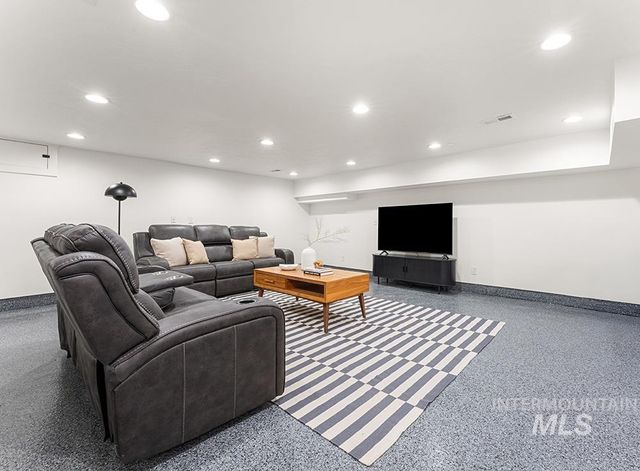 1726 N Ballantyne Ln, Eagle, ID 83616