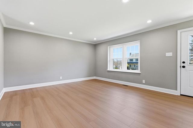 310 GREENHILL RD, Willow Grove, PA 19090