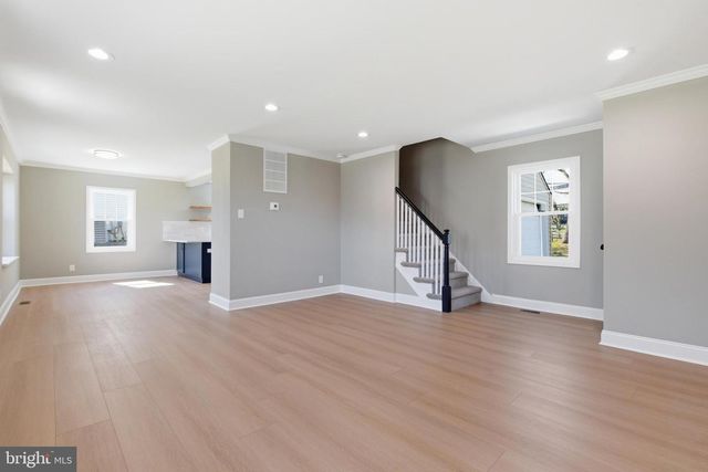 310 GREENHILL RD, Willow Grove, PA 19090