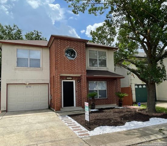 9210 NEW KENTON, San Antonio, TX 78240