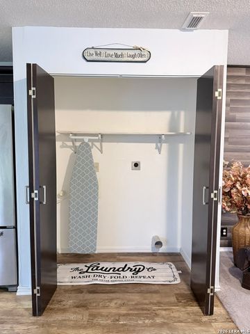 9210 NEW KENTON, San Antonio, TX 78240