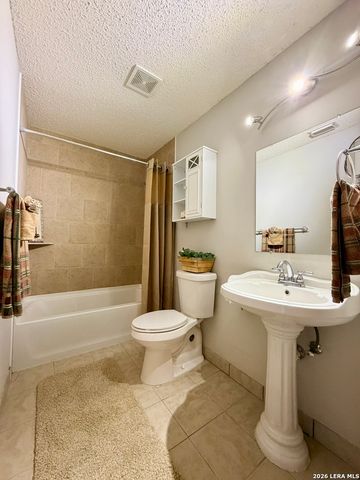 9210 NEW KENTON, San Antonio, TX 78240