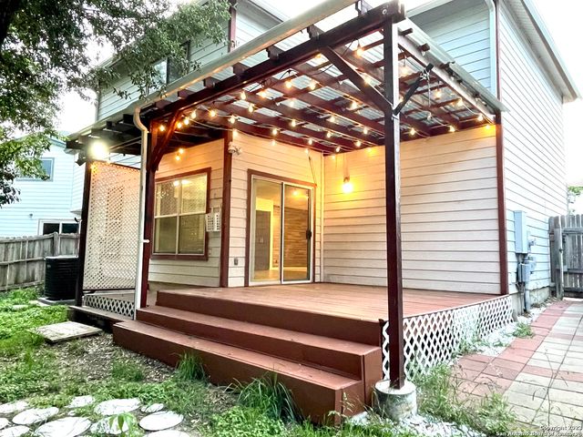 9210 NEW KENTON, San Antonio, TX 78240