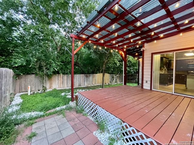 9210 NEW KENTON, San Antonio, TX 78240