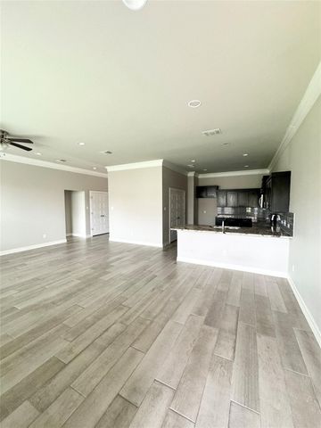 108 Everett CT B, Jarrell, TX 76537