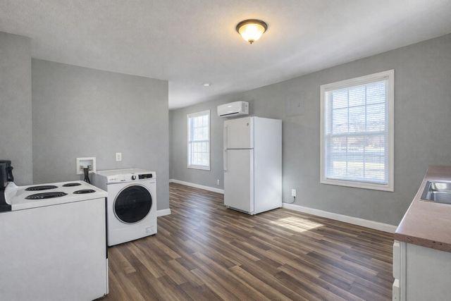 920 W Brower Street, Springfield, MO 65802