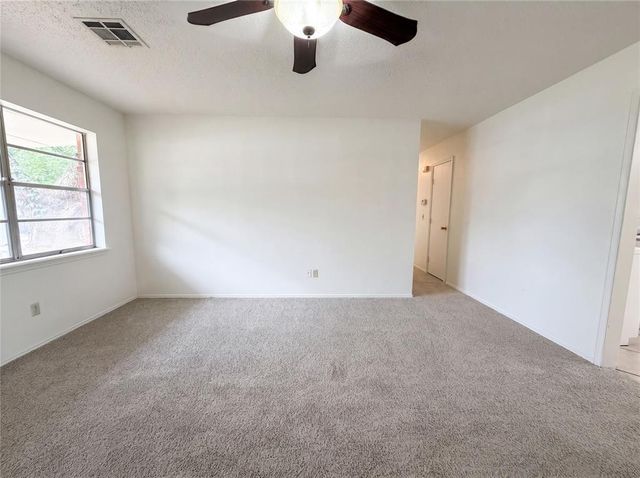 621 S Timber Lane, Oklahoma City, OK 73130