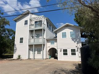 7705 Debbie DR B, Volente, TX 78641