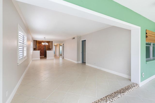 3351 Spanish Trail 115, Delray Beach, FL 33483