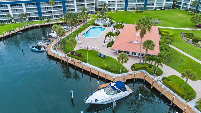 3351 Spanish Trail 115, Delray Beach, FL 33483
