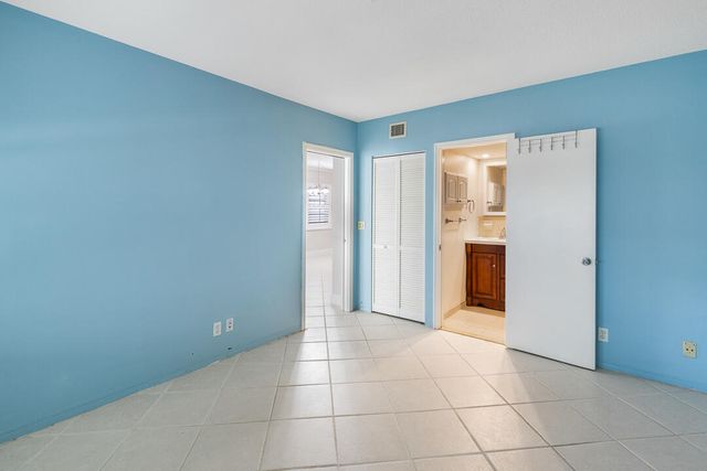 3351 Spanish Trail 115, Delray Beach, FL 33483