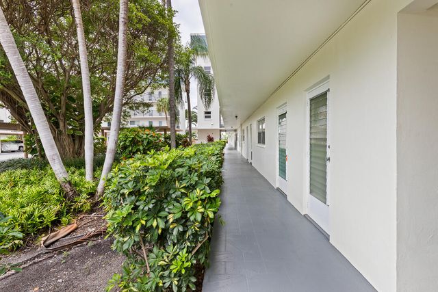 3351 Spanish Trail 115, Delray Beach, FL 33483