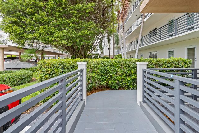 3351 Spanish Trail 115, Delray Beach, FL 33483