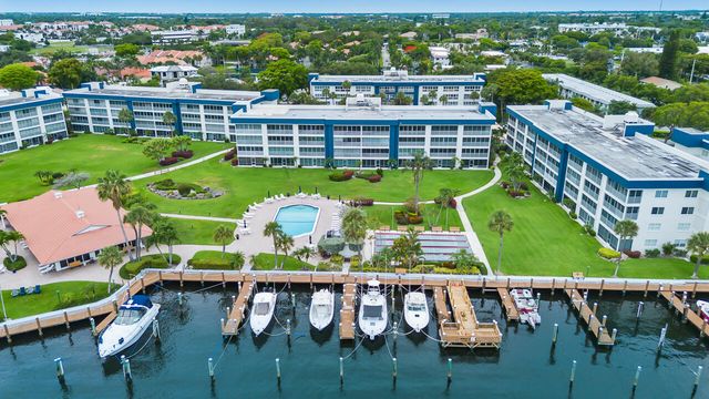 3351 Spanish Trail 115, Delray Beach, FL 33483