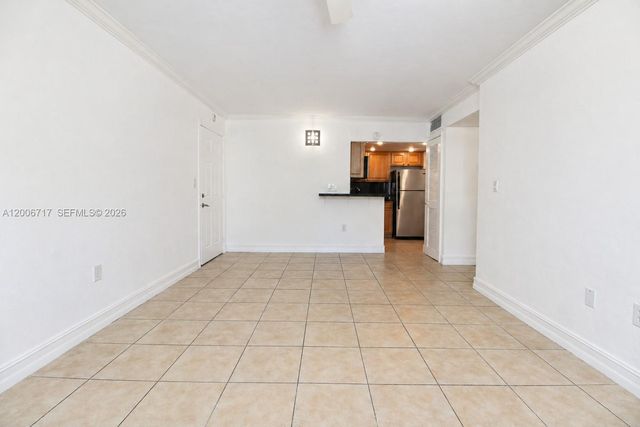 8615 SW 68th Ct 22, Pinecrest, FL 33156