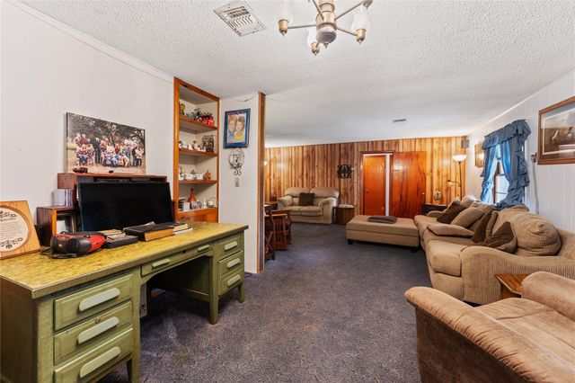 215 Ilfrey Street, Baytown, TX 77520