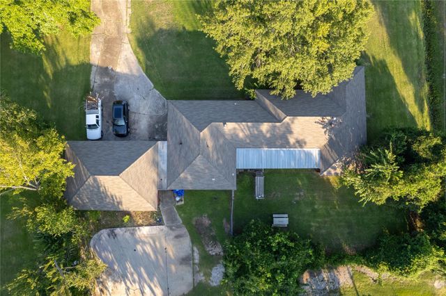 215 Ilfrey Street, Baytown, TX 77520