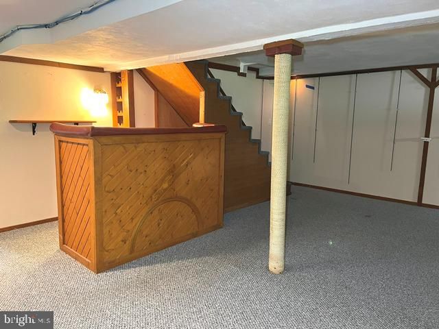 690 OLD SCHOOL HOUSE DR, Springfield, PA 19064