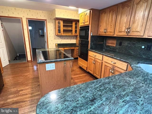 690 OLD SCHOOL HOUSE DR, Springfield, PA 19064