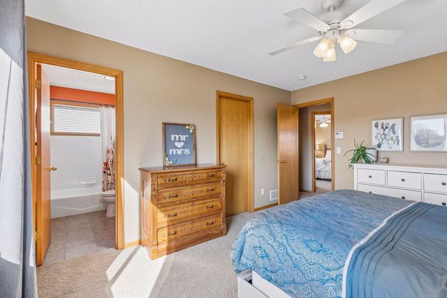 3517 99th Avenue N, Brooklyn Park, MN 55443