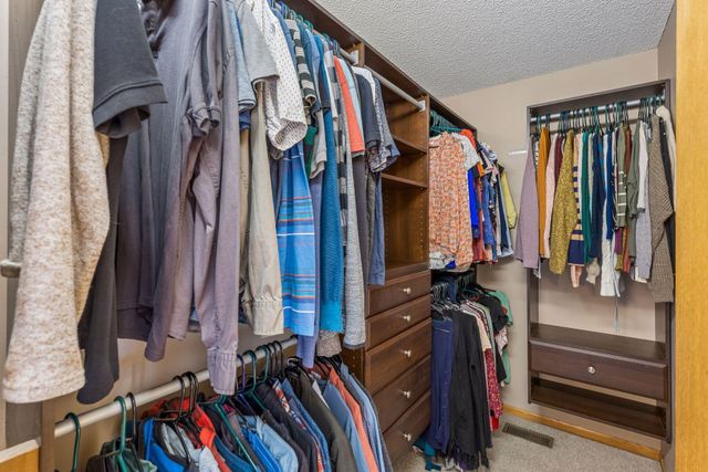 3517 99th Avenue N, Brooklyn Park, MN 55443