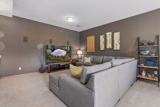 3517 99th Avenue N, Brooklyn Park, MN 55443