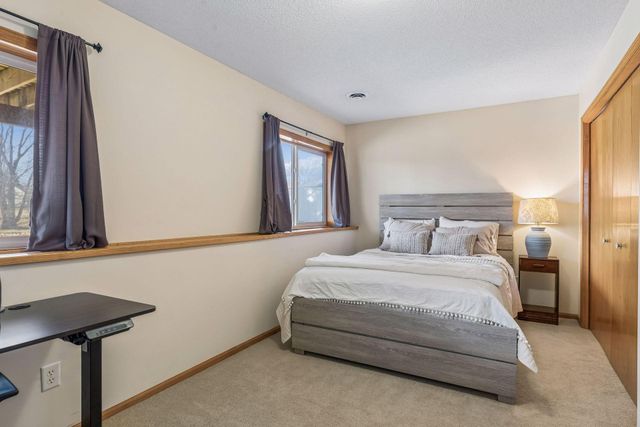 3517 99th Avenue N, Brooklyn Park, MN 55443