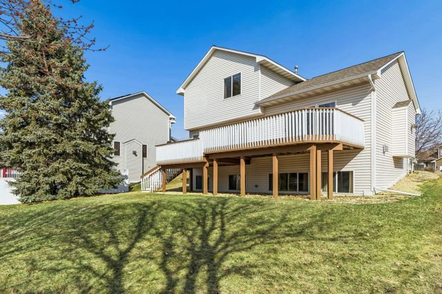 3517 99th Avenue N, Brooklyn Park, MN 55443