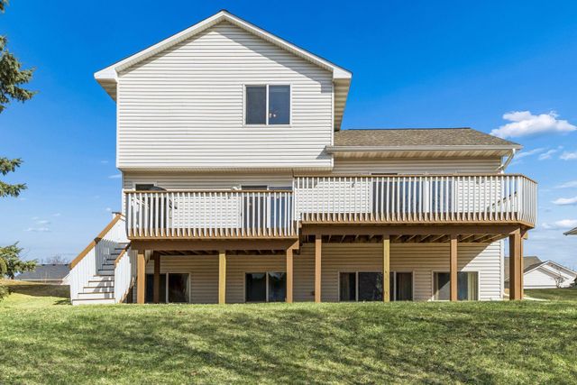 3517 99th Avenue N, Brooklyn Park, MN 55443