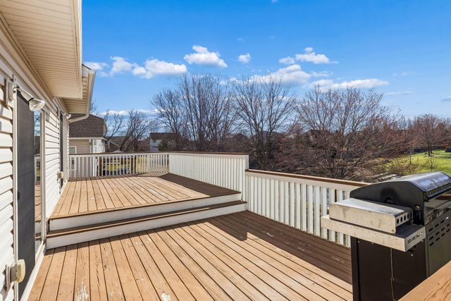 3517 99th Avenue N, Brooklyn Park, MN 55443