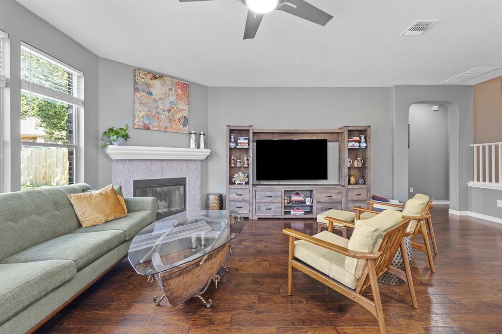 1228 Yellow Iris RD, Leander, TX 78641