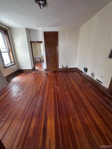 3239 Nebraska Avenue, St Louis, MO 63118